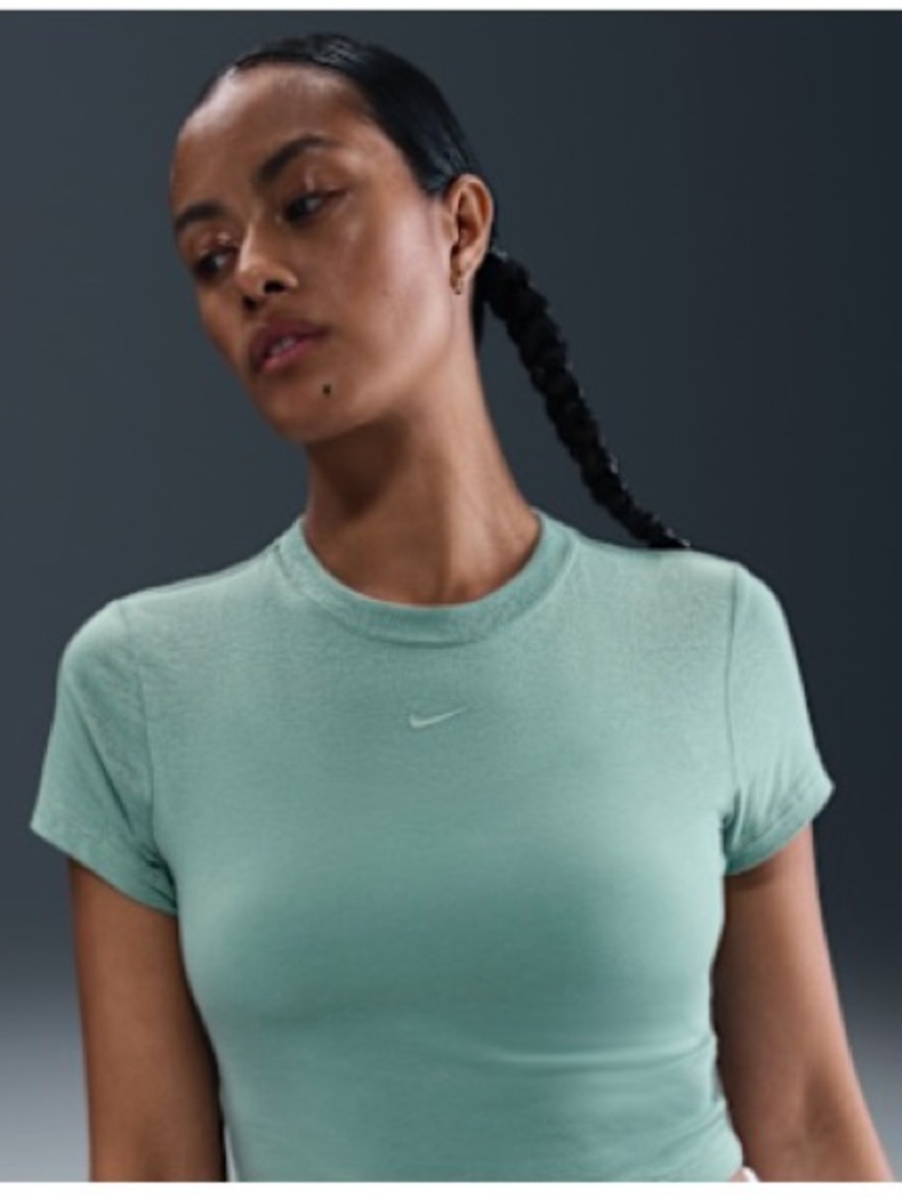 NWT Nike Women's Slim Fit Crewneck Tee